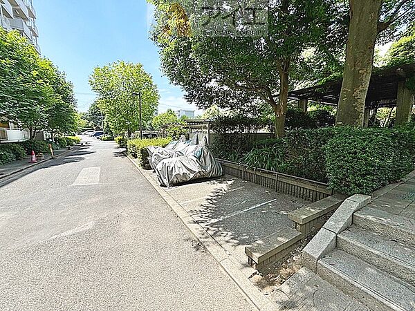 セキュリティ面にも配慮した駐輪場がございます