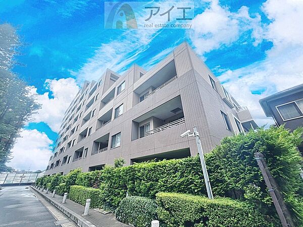 溢れる陽光でご家族の笑顔も輝く住まい