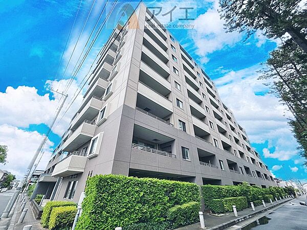 朝から日差しいっぱいの、明るい空間でのびのび過ごせます