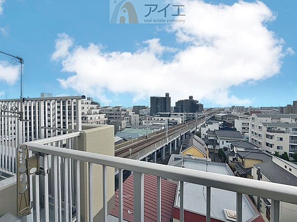 空を近くに感じられる眺望を楽しめます