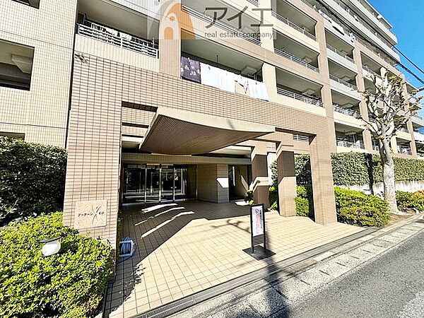 溢れる陽光でご家族の笑顔も輝く住まい