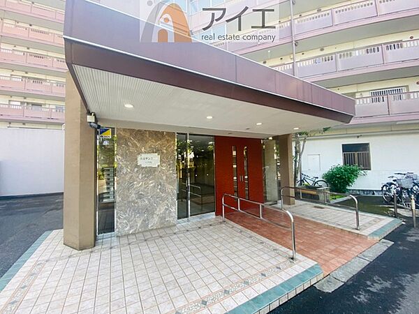 共用部の清掃・修理は管理員が実施