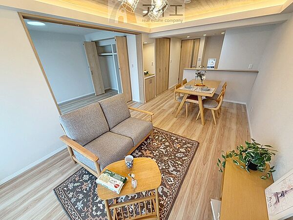 溢れる陽光でご家族の笑顔も輝く住まい