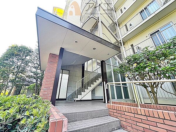 共用部の清掃・修理は管理員が実施