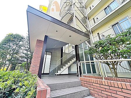 共用部の清掃・修理は管理員が実施