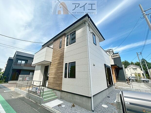 溢れる陽光でご家族の笑顔も輝く