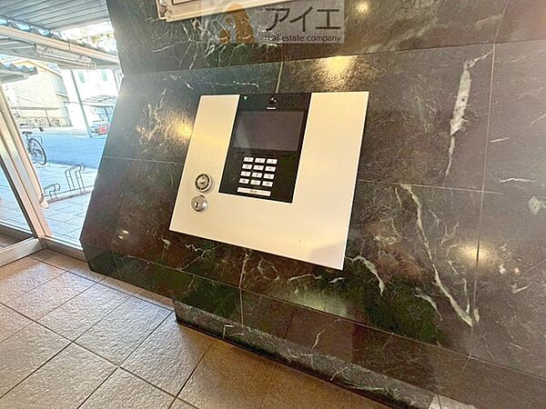 共働きや留守の多いご家族も安心の充実したセキュリティ