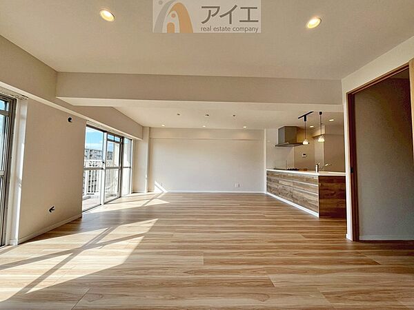 【施工例】朝から日差しいっぱいの、明るい空間でのびのび過ごせます