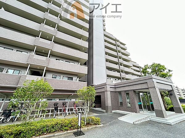 友人を呼びたくなるリノベーション済みのきれいな住まいです