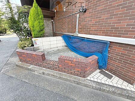 共用部の清掃・修理は管理員が実施