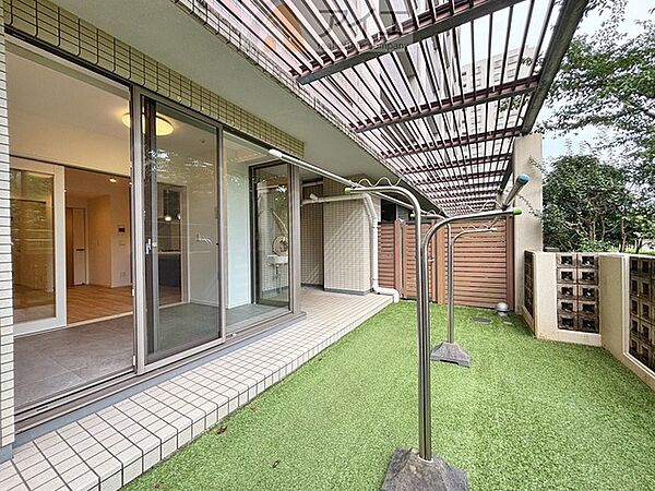 専用庭つきなので、ガーデニングが楽しめます