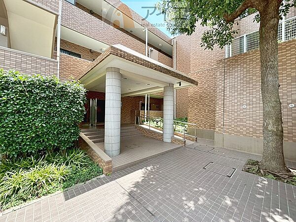 共用部の清掃・修理は管理員が実施