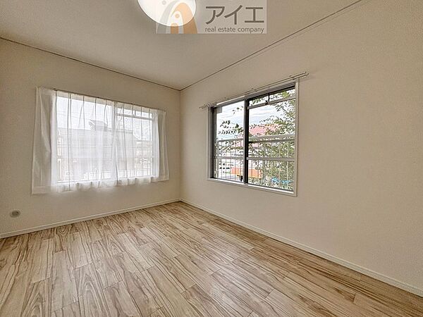 風通しが良く、開放感あふれるお部屋です