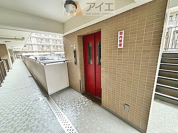 清掃も行き届いたエレベーターホール