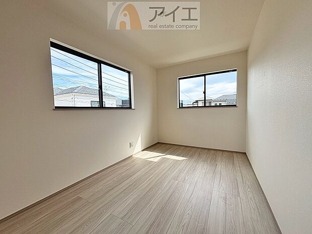 溢れる陽光でご家族の笑顔も輝く住まい