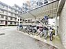 その他：広々スペースの駐輪場はご家族の自転車を置くことができます