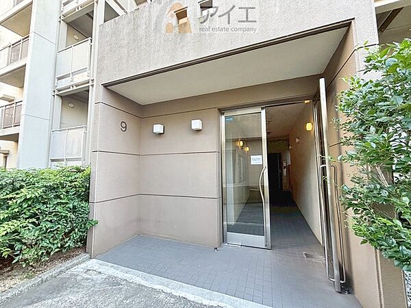 共用部の清掃・修理は管理員が実施