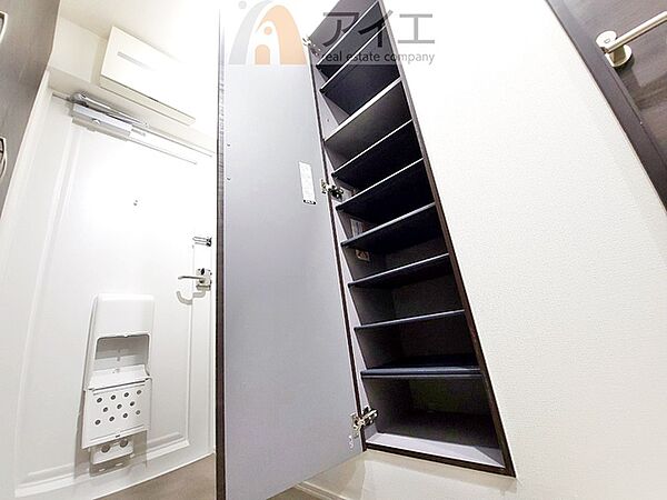 玄関を拡大表示
