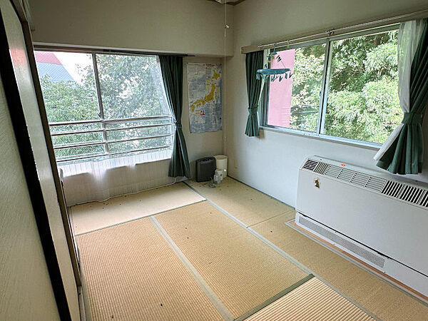 二面採光の和室