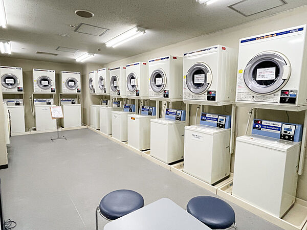 【共用部】コインランドリー