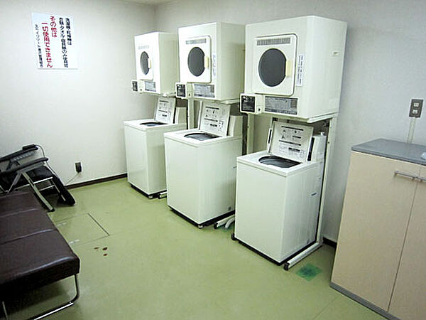 【共用部】コインランドリー