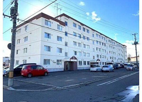 apartment 北海道北見市三住町-
地図を見る