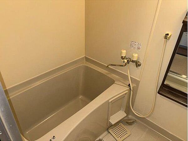 apartment 北海道北見市山下町５丁目1-9
地図を見る