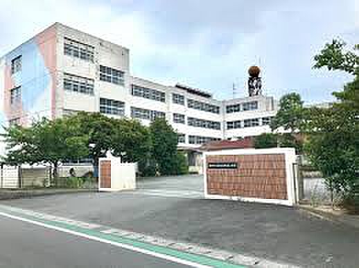 【小学校】清水高部東小学校まで857ｍ