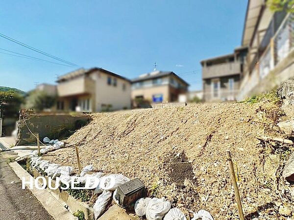 スーパー、コンビニ、ドラッグストアまでも徒歩10分圏内の便利な立地です♪