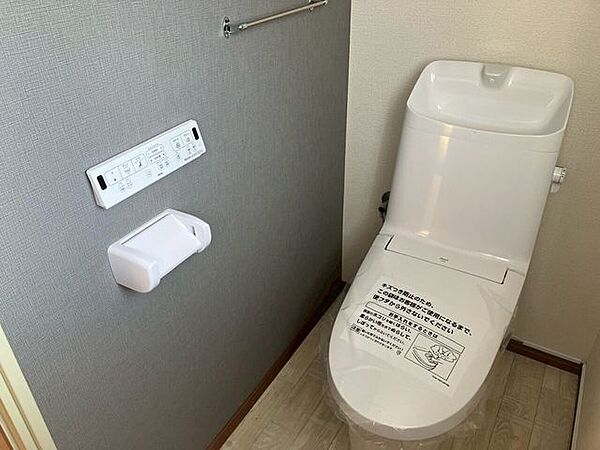 新品交換されたトイレなので安心してご利用できます。