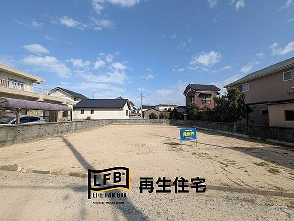 間口は約16mあります！駐車場も進入路も広くとれそうです♪