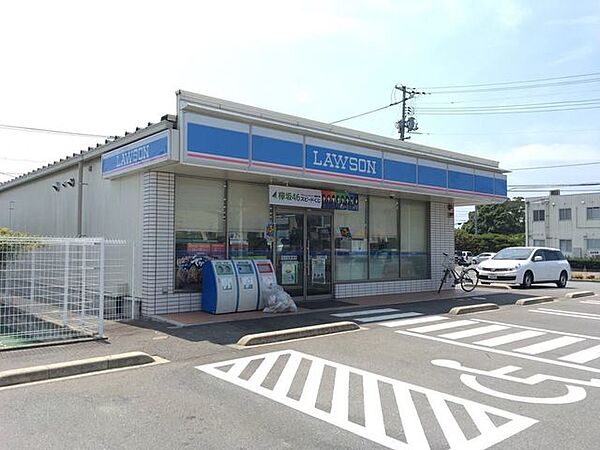ローソン防府新田西店食料品の買い出しや、宅配物の受け取り、ATM利用にも徒歩で行けるのは嬉しいですね！ 270m