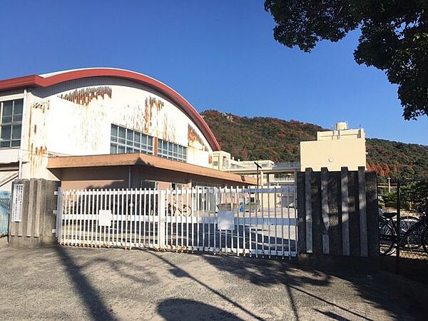 佐波中学校佐波中学校 2030m