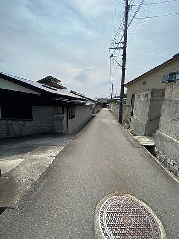 前面道路含む現地写真