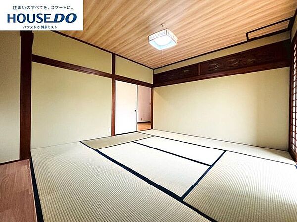 【独立型の和室】客間としても活躍。ゆとりの広さがあるからこそ、来客時にも安心です。