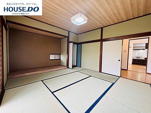 【独立型の和室】客間としても活躍。ゆとりの広さがあるからこそ、来客時にも安心です。