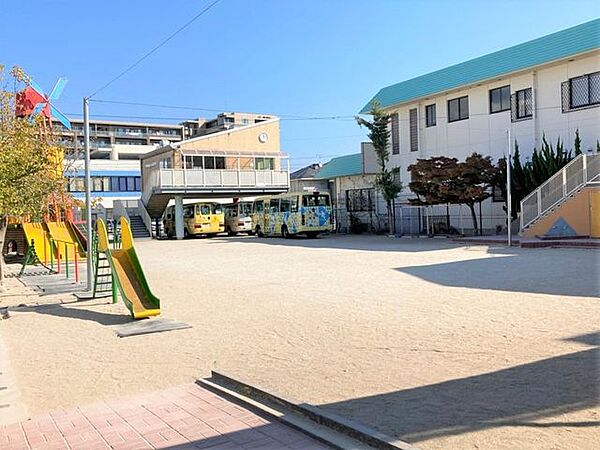 淡水幼稚園 700m