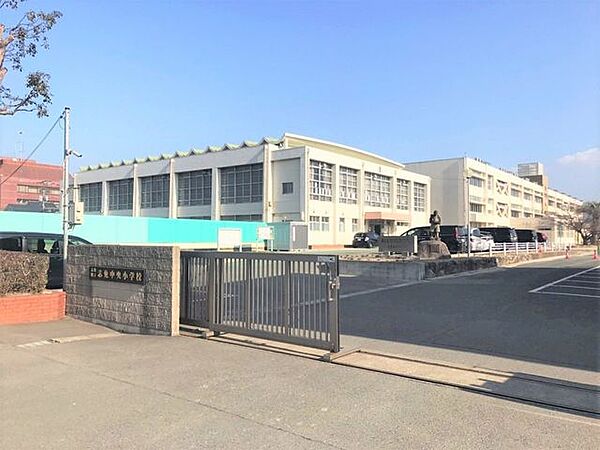 志免町立　志免中央小学校 800m