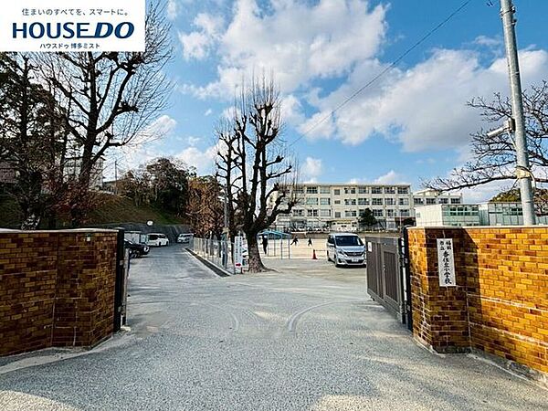 福岡市立香住丘小学校 1200m
