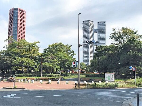 アイランドシティ中央公園 230m