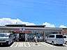 周辺：【セブンイレブン　粕屋内橋北店】早朝、深夜など時間を気にせずお買い物。話題のスイーツや、期間限定のお惣菜など、要チェックです♪ 1000m