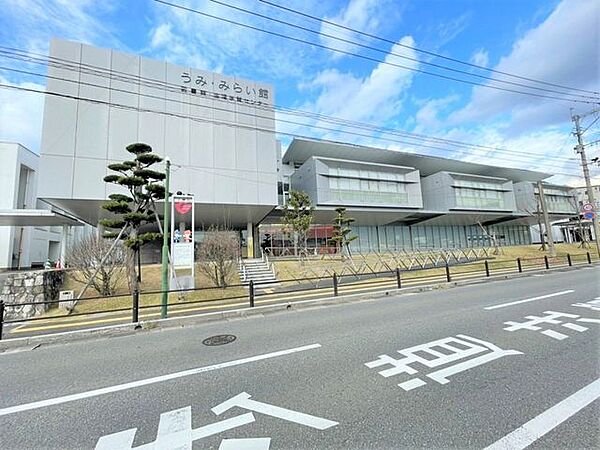 宇美町立図書館 500m