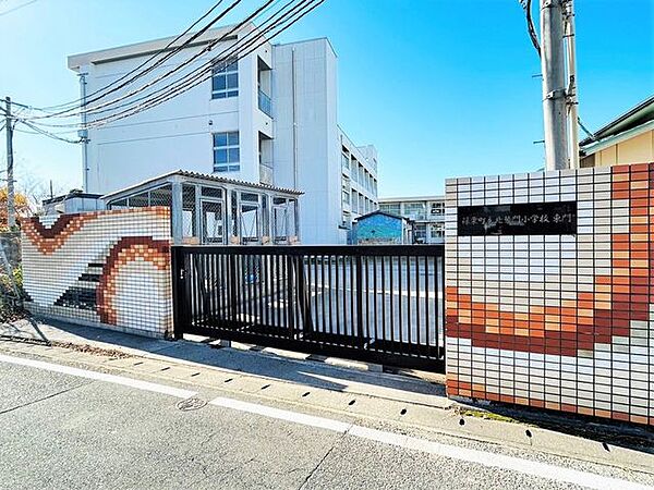 篠栗町立北勢門小学校 1200m