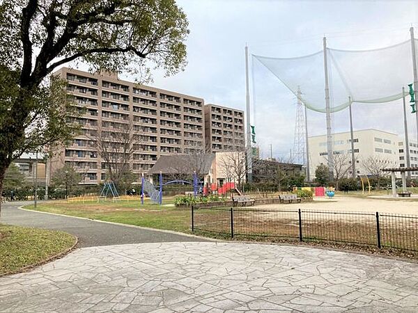 美野島公園 270m