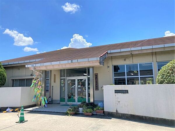 粕屋町立西幼稚園 700m