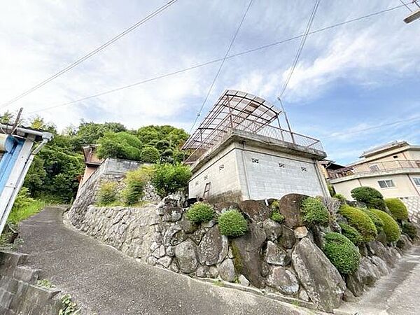 静かで落ち着いた閑静な住宅地です。子育て世代の生活環境としても最適です◎