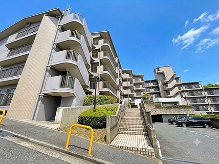 静かな住宅地でのんびりと生活できます◎