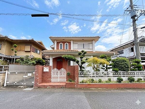 付近には緑や山など多く、豊かな自然の風景を望んでいただけます◎
