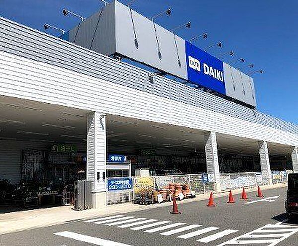 DCM富雄南店 2390m
