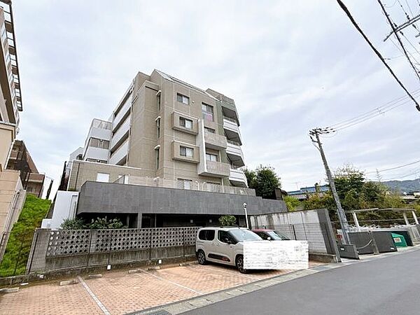 駐車場を拡大表示